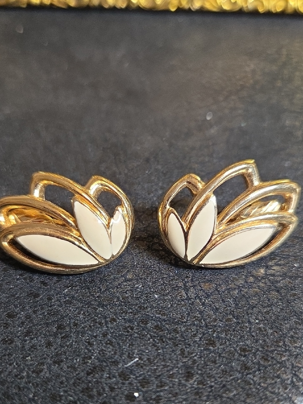 Vintage Trifari Goldtone and Cream Enamel Floral Clip Earrings